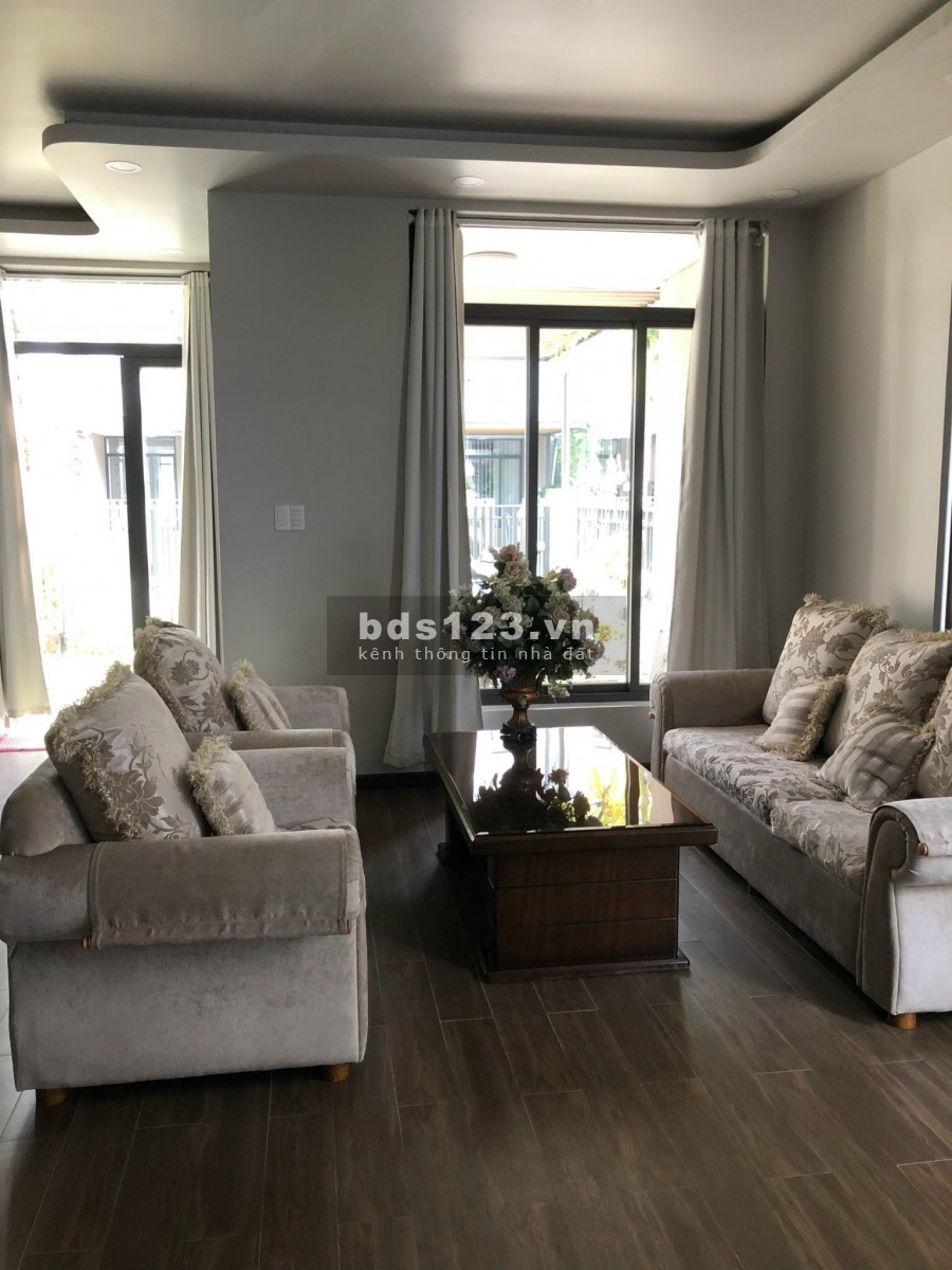 Cho Thuê Nhà Yên Thế, Quận Tân Bình, rộng 9mx18m, đúc bê tông chắc chắn, 3 lầu