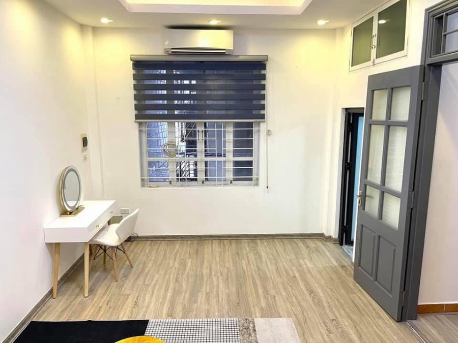Bán Nhà Nguyễn Khang, Cầu Giấy diện tích sử dụng 32m2, 4 tầng, giá bán 3 tỷ