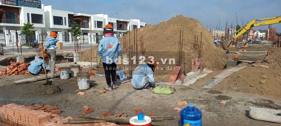 Mở bán 51 siêu phẩm nhà phố sát Quốc Lộ 1A Tráng Bom, Đồng Nai, dt 80m2