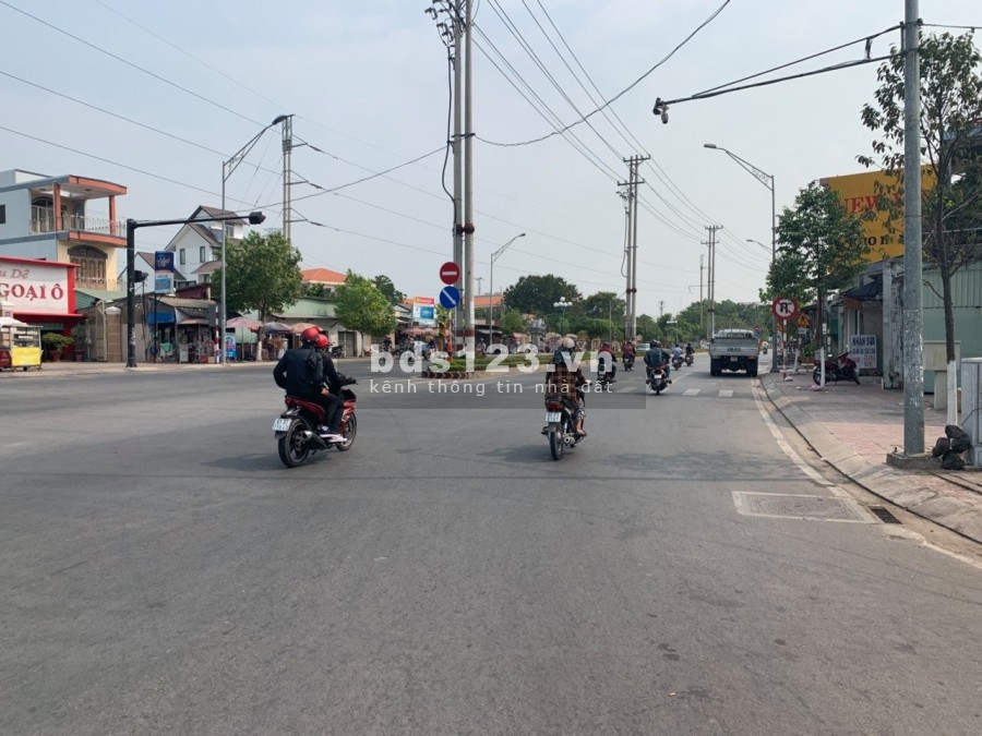 Còn vài suất đất thổ cư, có sổ hồng ngay thị xã Bến Cát, có sẵn sổ đỏ