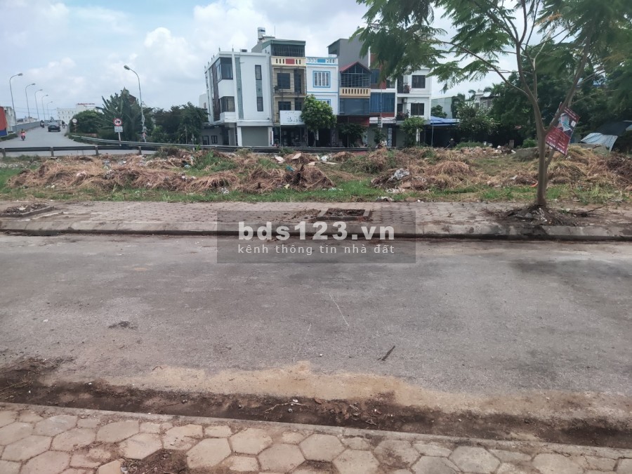 Chính chủ cần bán lô đất Vườn Hồng hướng Nam - Đông Nam LH 0899.262.988