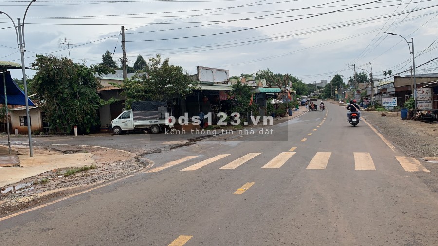Bán gấp 3200m2 đất thổ cư ngay đường nhựa 16m, đối diện khu dân cư giá 450 sổ