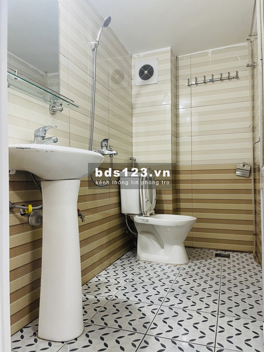 Cho thuê phòng trọ rộng 30m2 giá rẻ tại Mễ Trì, Quận Nam Từ Liêm, Hà Nội
