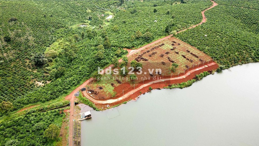 Cần bán gấp lô đất view hồ tự nhiên, sổ hồng trao tay, nghỉ dưỡng Lâm Đồng