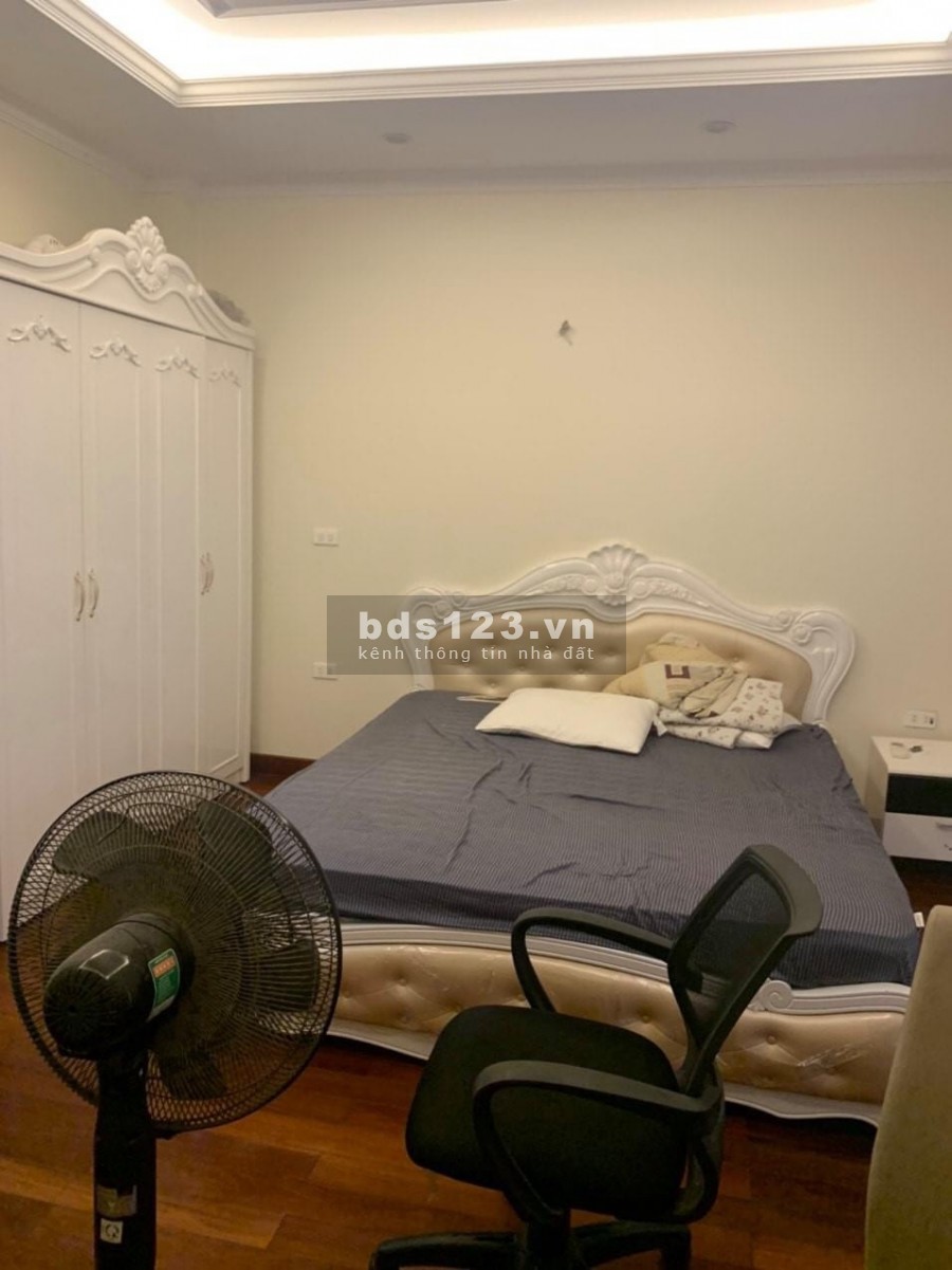 Bán nhà Văn Phú Quận Hà Đông vị trí cực đỉnh, đúc kiên cố 5 tầng đúc kiên cố