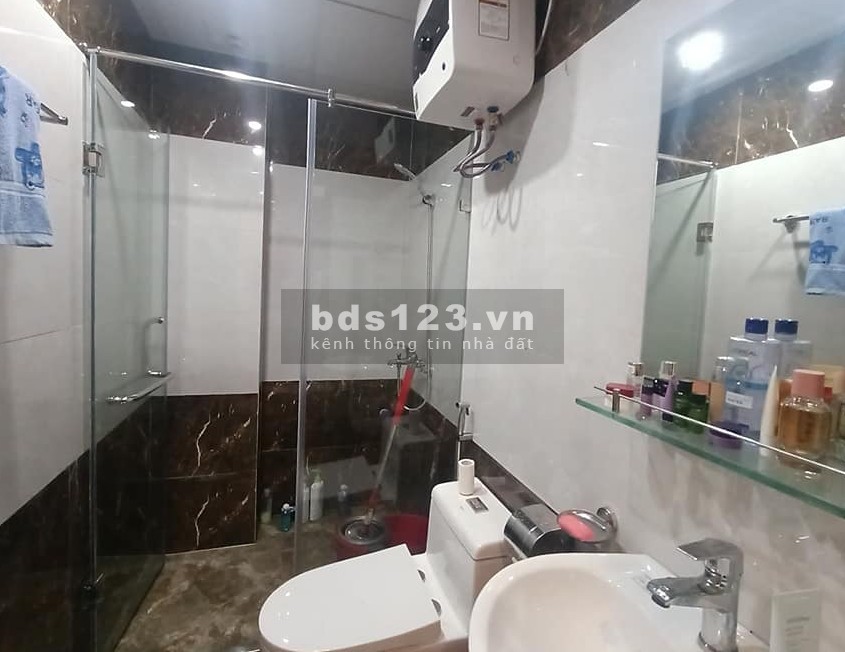 Bán nhà nguyên căn Mỹ Đình ô tô kinh doanh, dt 39m2, 5 tầng, mt 4.4 giá chỉ nhỉnh 4 tỷ