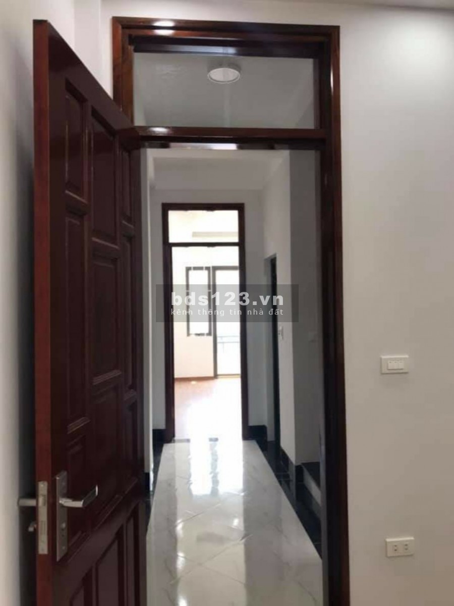 Bán nhà Phú Diễn, dt 50m2, 4 tầng, mt 4.5m. An sinh đỉnh, giá bán 3.5 tỷ