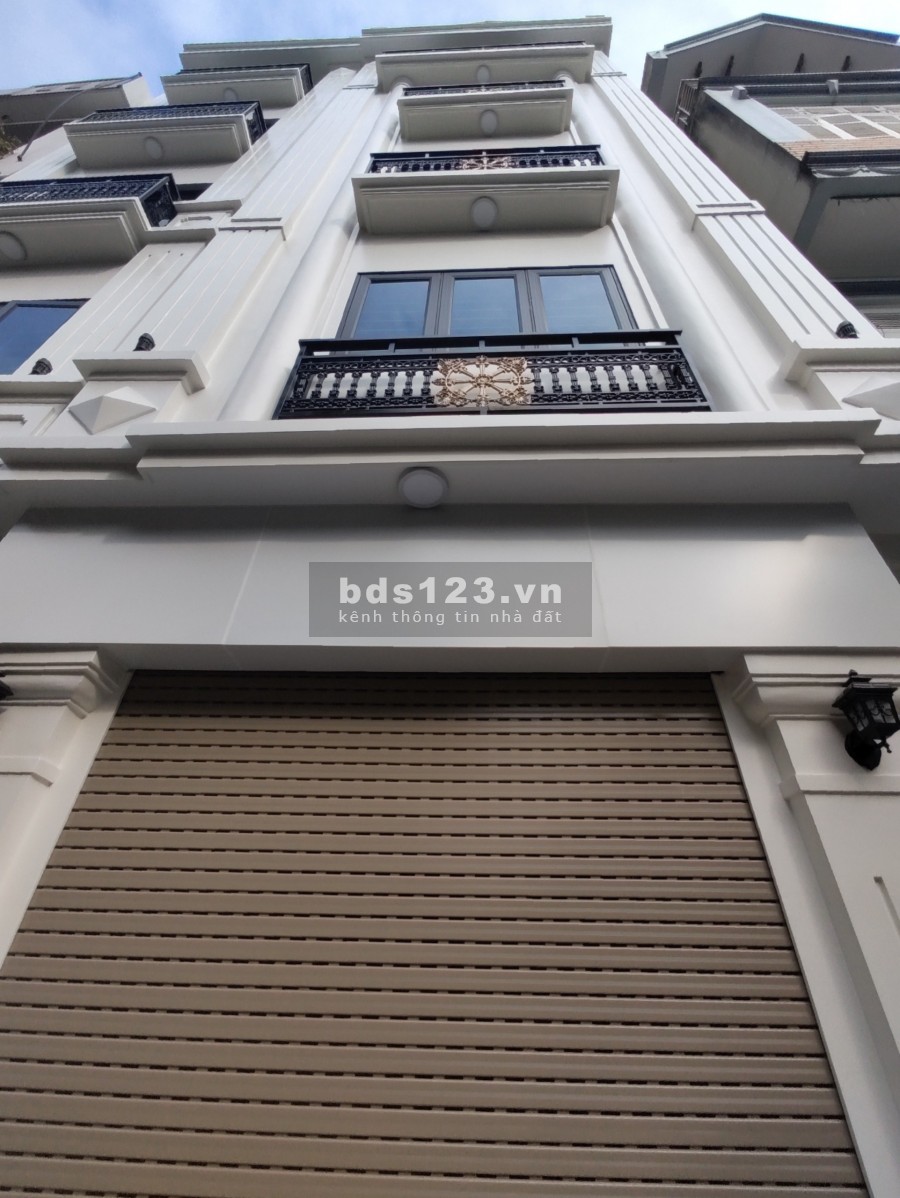 Bán nhà xây mới 5 tầng ôtô MERCEDES vào tận nhà, đường 5m Minh Khai Bắc Từ Liêm