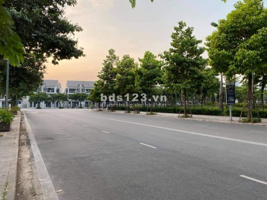 Giá rẻ bất ngờ La Dương, Dương Nội - Hà Đông xây 5 tầng đẹp giá hơn 2 tỷ