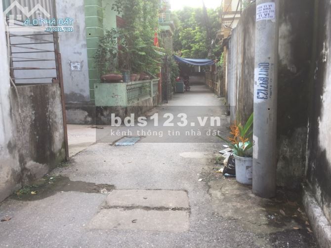 Bán đất khu dân cư đông diện tích 105m2, tại Tình Quang đường 4m, giá 2.7 tỷ, lhcc