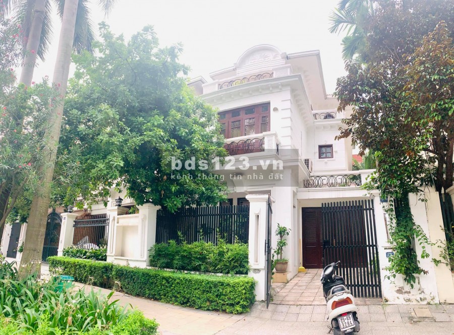 Bán biệt thự đơn lập KDT Việt Hưng 200mx5T MT 11.5m đẳng cấp Long Biên 0969040000