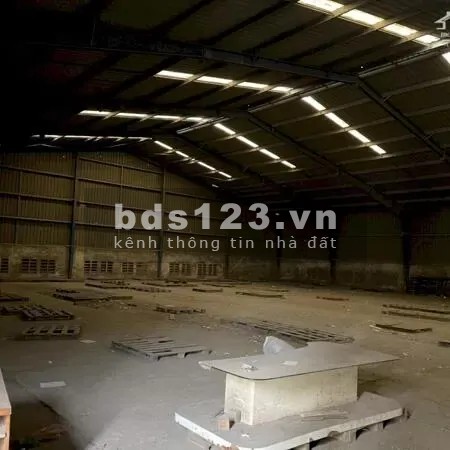 Cần cho thuê gấp diện tích 550m2, kho xưởng quận Nam Từ Liêm, điện 3 pha