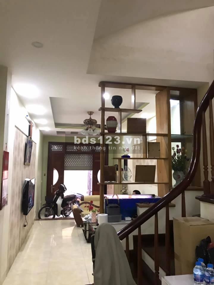 Bán nhà siêu phẩm 5.3 tỷ, dt 52m2, 5 tầng nông, thông rộng Vũ Tông Phan