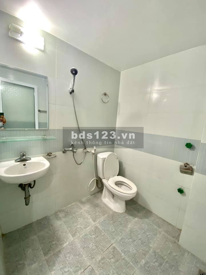 Bán Gấp nhà Ngọc Hồi Hoàng Mai nhà đẹp lung linh, dt 45m2, 5 tầng, nhỉnh 5 tỷ