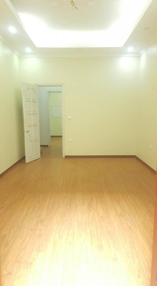 Bán gấp nhà phố Lê Trong Tấn, dt 64m2, ngõ ô tô giá bán 6.5 tỷ, 5 tầng đúc kiên cố