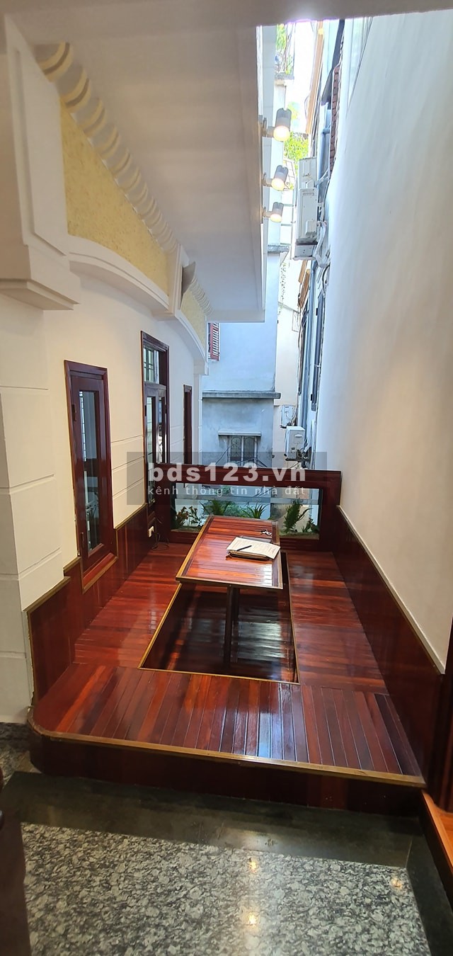 Bán nhà trung tâm Quận Đống Đa, dt 68m2, 3 tầng, cách mặt phố 25m, giá 6.5 tỷ