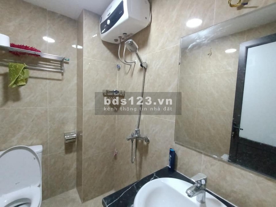 Bán nhà đẹp phố Hồng Tiến, ô tô 7 chỗ vào nhà, view thoáng trước sau, 5 tầng đúc kiên cố