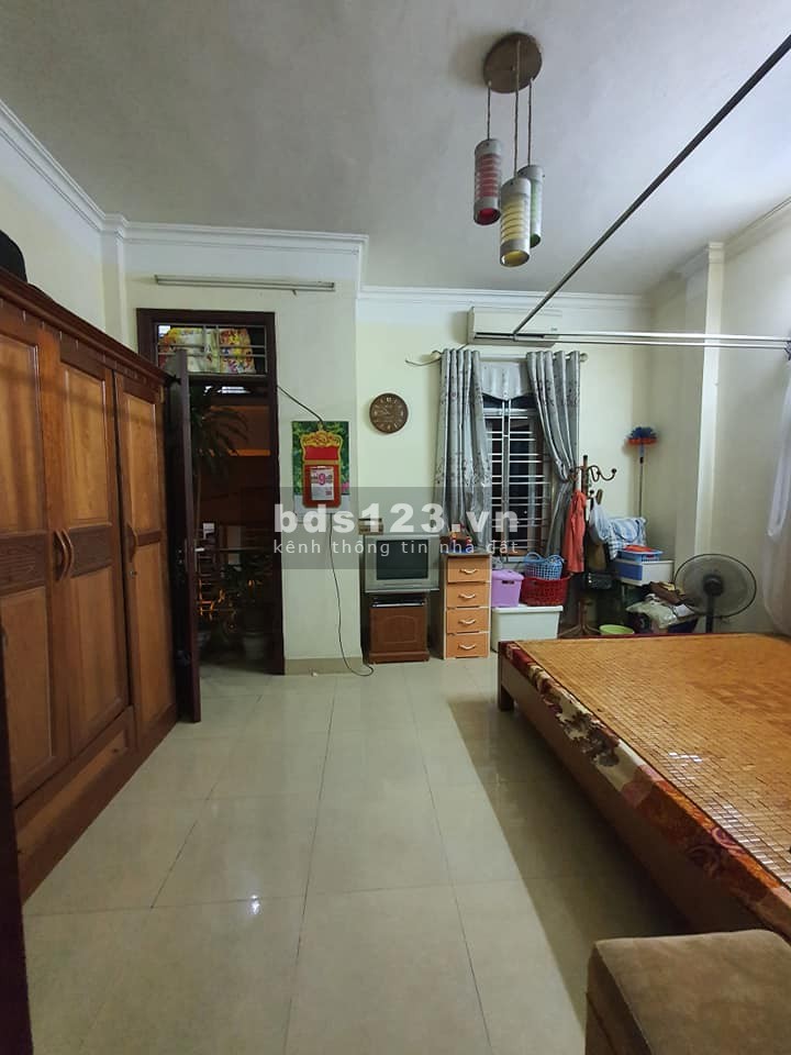 Nhà đẹp ô tô vào đường Đại Mỗ dt 41m2, 5 tầng phân lô giá 3.7 tỷ, thương lượng