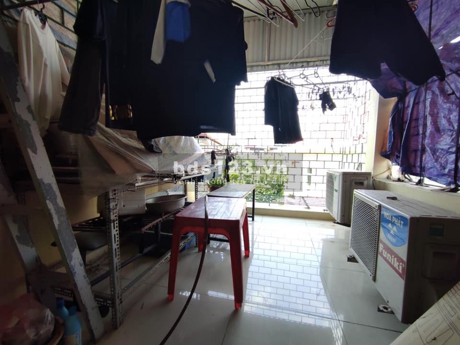 Bán nhà 4 tầng Gia Quất ngõ thông ô tô tránh, kinh doanh đỉnh, sổ đỏ vuông vắn