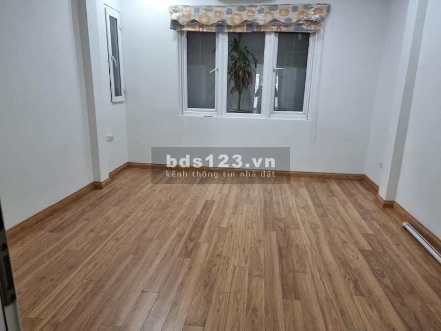 Siêu Hiếm Phân lô Hoàng Quốc Việt Gara ô tô tránh 65m2x5Tầng 10.2 Tỷ