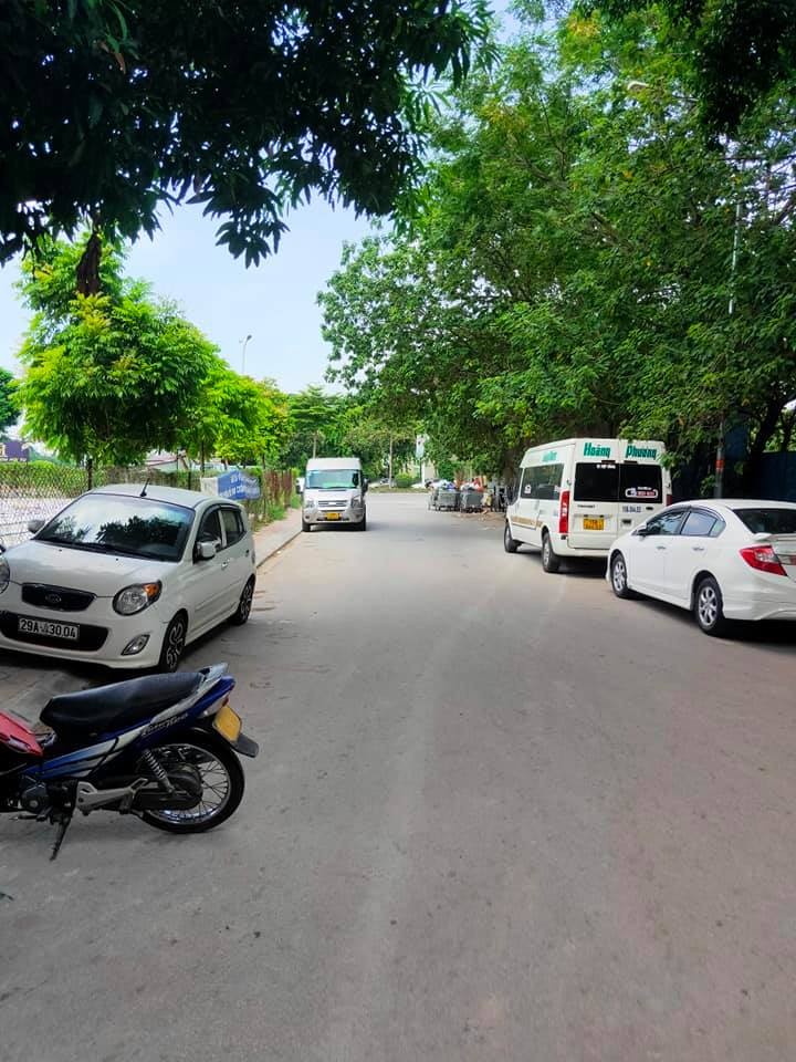 Bán nhà Phan Trọng Tuệ Cầu Bươu Thanh Trì dt 38m2, 5 tầng mt 4.3m giá nhỉnh 3 tỷ ô tô tránh sổ đỏ vuông đẹp