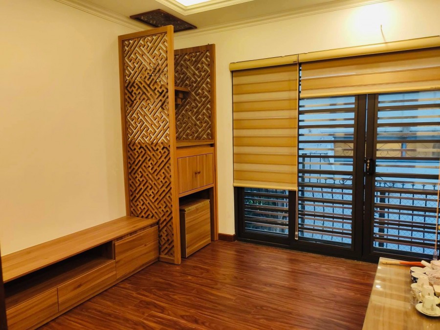 Bán nhà kinh doanh siêu lợi nhuận Nguyễn Lương Bằng, Đống Đa, dt 67m2, 4 tầng, giá chào 6 tỷ