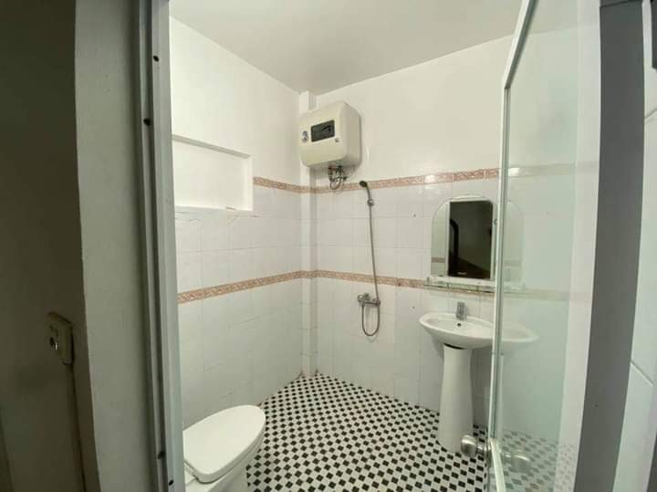 Cần bán nhà khu cự Hoàng Mai, diện tích 61m2, 5 tầng, ô tô kinh doanh, vị trí cực đẹp