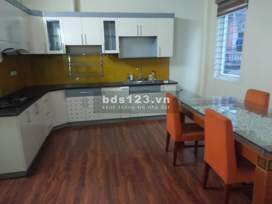 Bán nhà Võ Thị Sáu ngõ thông, kinh doanh nhỏ 26m2, nguyên căn 4,5 tầng giá 3,1 tỷ