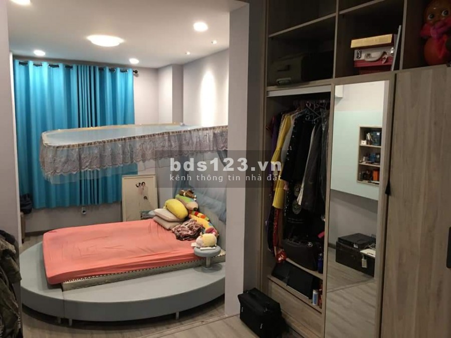 Biệt thự siêu đẹp chính chủ bán nhanh đường Chử Đồng Tử, dt 193m2, 5 tầng, giá 24.2 tỷ
