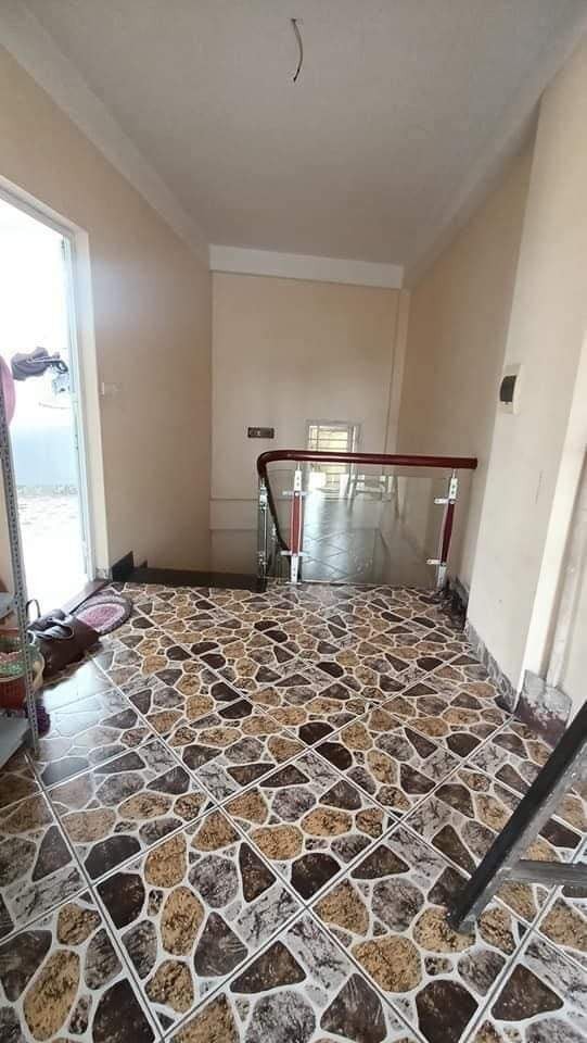 Cần bán nhà lô góc Hoàng Văn Thái dt 70m2, 5 tầng mặt tiền 5m giá bán chỉ 8 tỷ.
