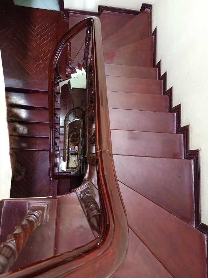 Nhà Mỹ Đình, Lô góc, ô tô tránh. Kinh doanh sầm uất, diện tích 42m2, 5 tầng