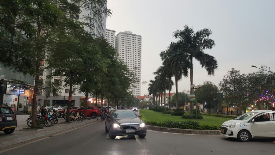 Bán Sàn TTTM tại tòa chung cư KĐT Tây Nam Hồ Linh Đàm kinh doanh sầm uất dt 597m2