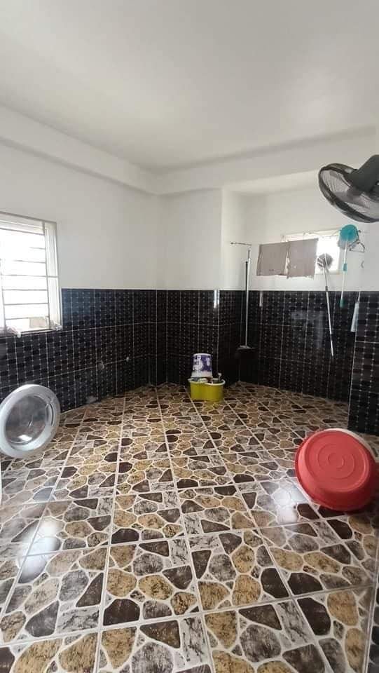 Cần bán nhà lô góc Hoàng Văn Thái dt 70m2, 5 tầng mặt tiền 5m giá bán chỉ 8 tỷ.