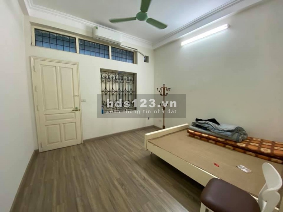 Bán nhà phân lô Nguyễn Chí Thanh, gara ô tô, siêu thoáng, 52m2x4T, hơn 7 tỷ