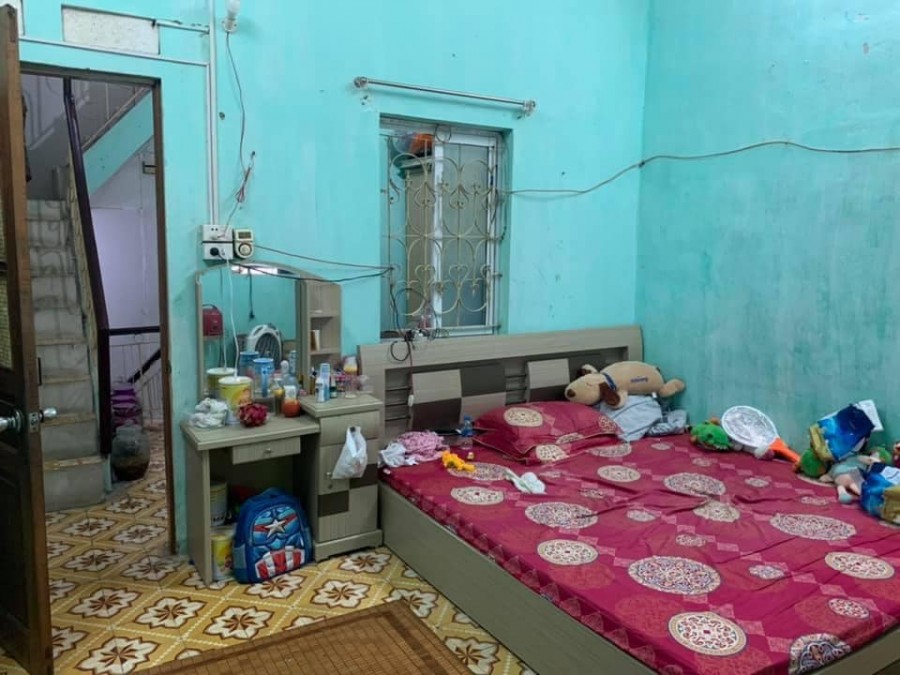 Bán nhà Nguyễn Trãi, Thanh Xuân, ô tô, dt 36m2 4 tầng, mt 4.2m, giá 3.29 tỷ. LH 0966456918