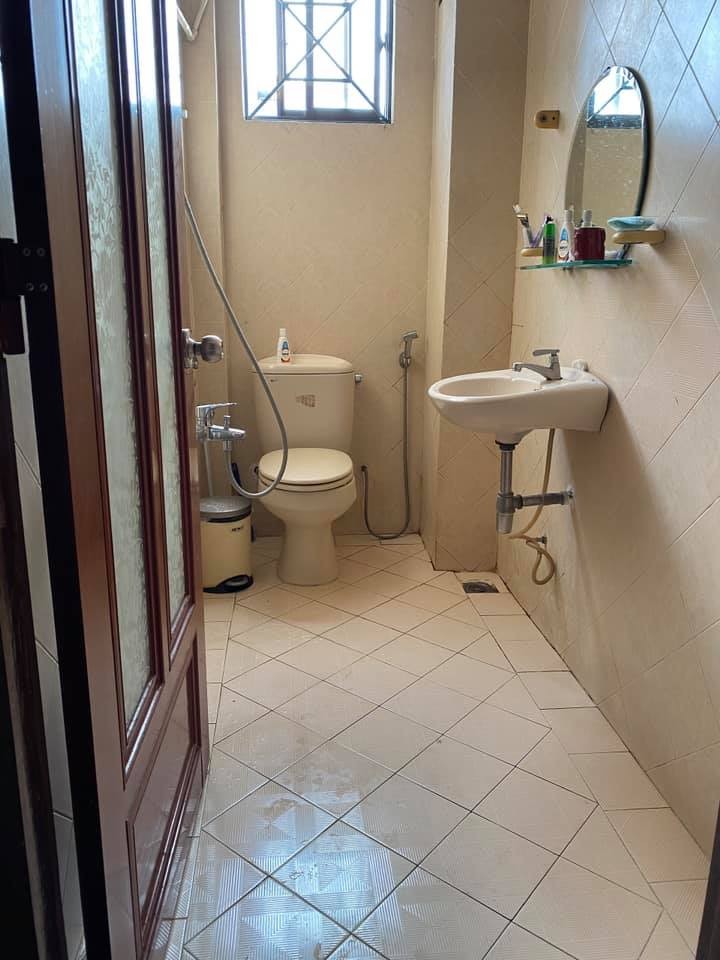 Bán nhà mặt phố Đường số 9 Phường 4 Quận 4 dt 153m2 2 tầng, giá 10.8 tỷ