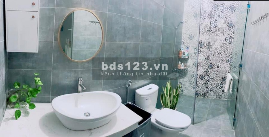 Cơ hội hiếm có để sở hữu nhà tại Phố Ái Mộ nhà mới cứng 5 tầng giá 4.1 tỉ