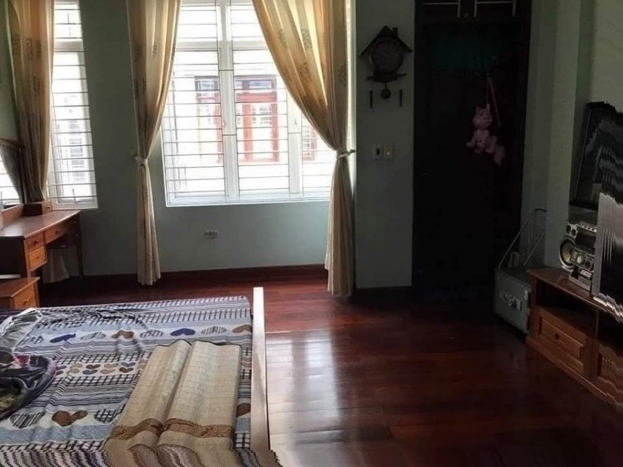 Bán nhà phố Văn Chương, Đống Đa 60m2 mặt tiền 6m chỉ 5,1 tỷ. Ô tô cách 10m