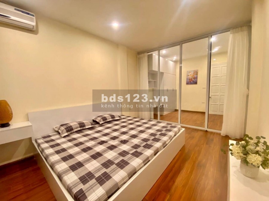 Bán nhà đường Điện Biên Phủ Quận 3 gần chợ Vườn Chuối, 6 lầu (4,5x9) 11 tỷ 5