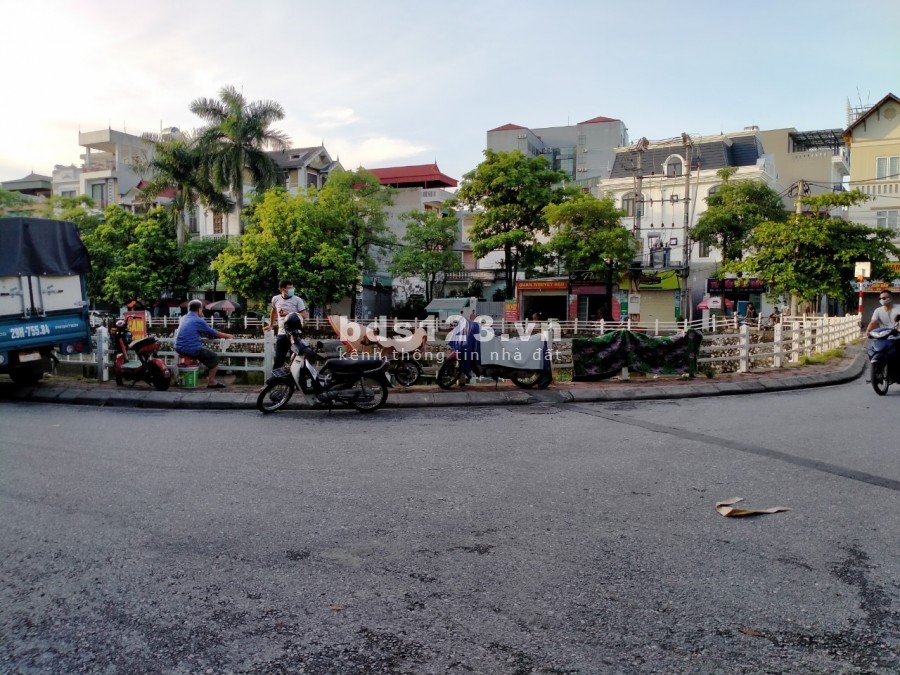Bán nhà ngõ 42 Sài Đồng liên hệ chính chủ 0987136064, giá thoả thuận