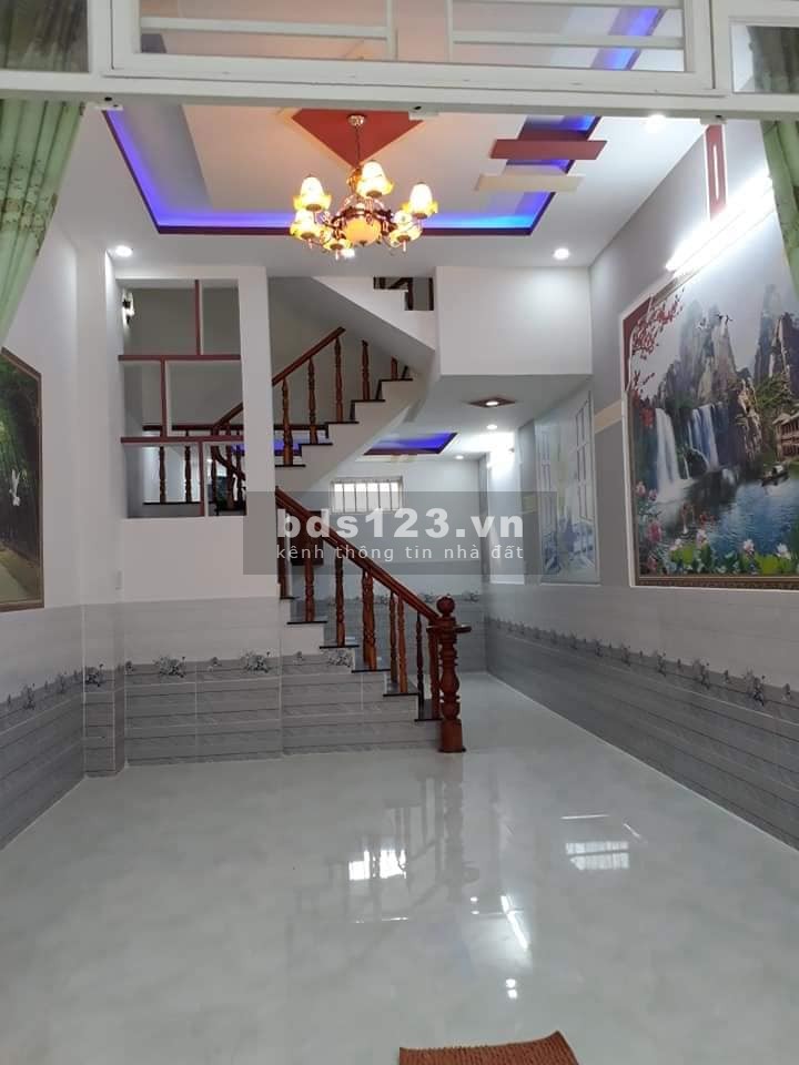Bán nhà hẻm xe ô tô đường Lê Quang Định phường 11, Quận Bình Thạnh, dt 36m2