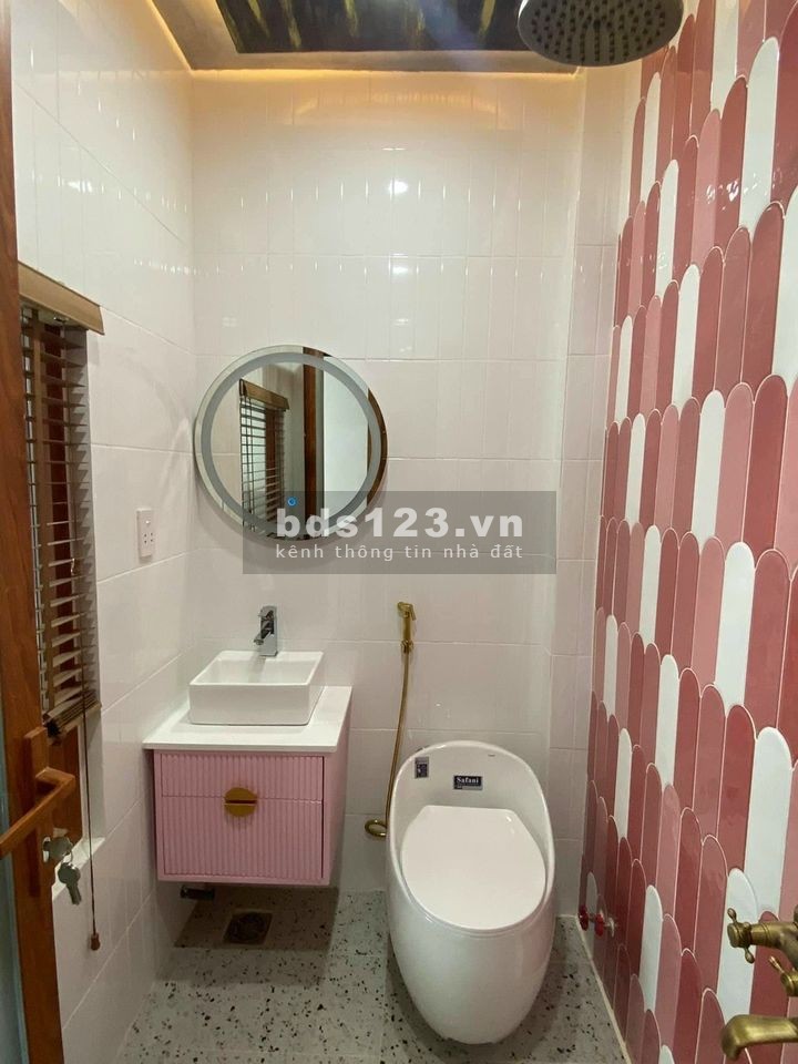 Bán nhà hẻm xe ô tô đường Lê Quang Định phường 11, Quận Bình Thạnh, dt 36m2