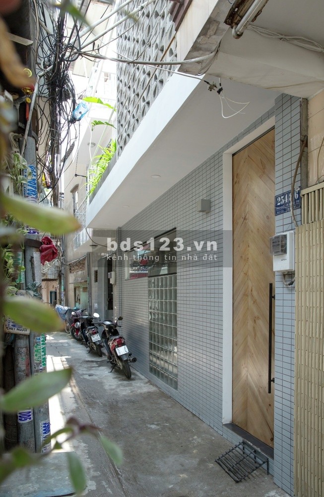 Bán nhà nguyên căn phố Lĩnh Nam, khu dân trí tuyệt vời, dt 34m2, giá bán 2.6 tỷ