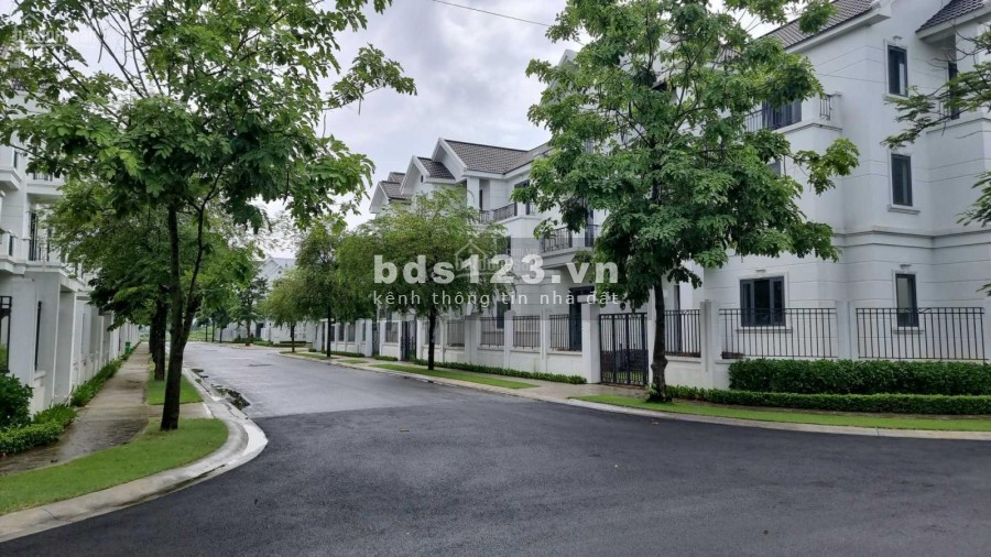 Chính chủ cần tiền cần bán gấp biệt thự liền kề, shophouse, hướng tốt, phong thuỷ tốt
