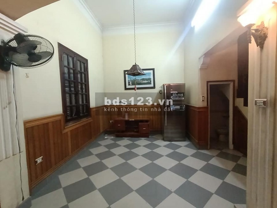 HIẾM !bán nhà phố Ngọc Lâm 63m2*6MT lô góc,kinh doanh. giá chỉ nhỉnh 4 tỷ