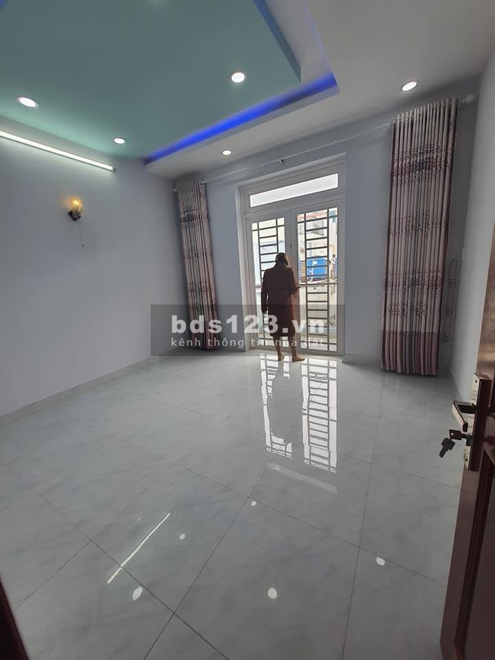 Bán nhà Lê Văn Quới diện tích 50m2 1trệt 3 lầu hẻm xe hơi giá rẻ Quận Bình Tân