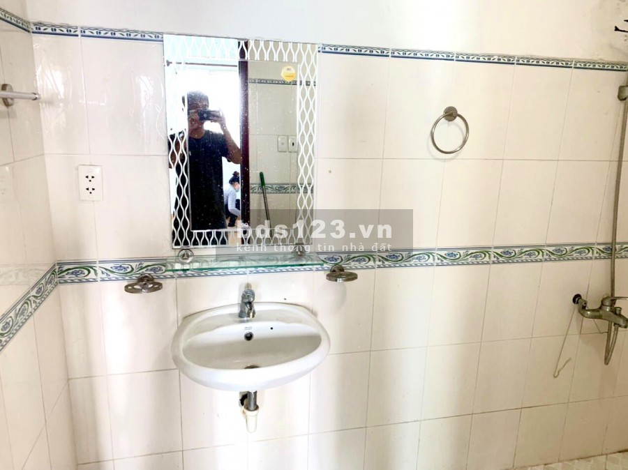Cho thuê căn hộ P 7, lầu 11, chung cư Bình minh, đường Lương Đình Của, Bình An, Quận 2