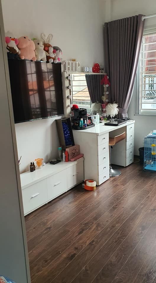 Bán nhà Thịnh Hào, Đống Đa, 45m2, 5T, ô tô đỗ cửa, KD, giá chỉ 5,6 tỷ.