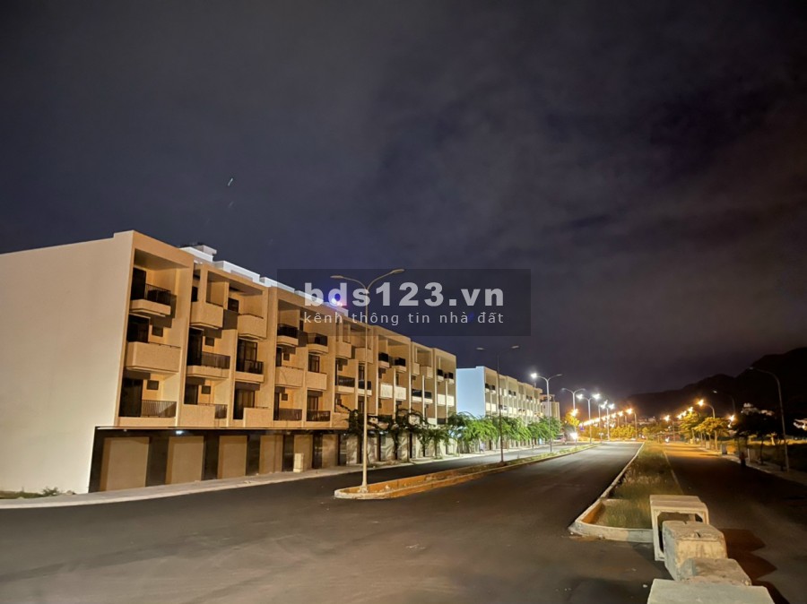 Đại Lộ Thương Mại Đẳng Cấp Bậc Nhất Thành Phố Nha Trang, giá bán 5.5 tỷ