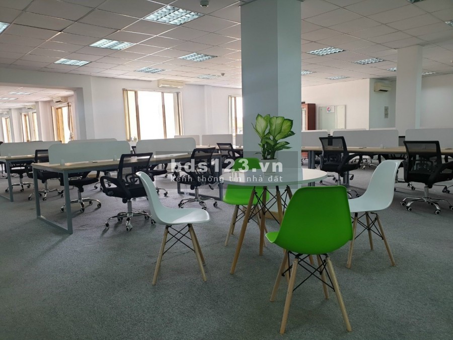 Cho thuê văn phòng Lý Thường Kiệt dt 500m2, giá 100 triệu/tháng, liên hệ 0971079192